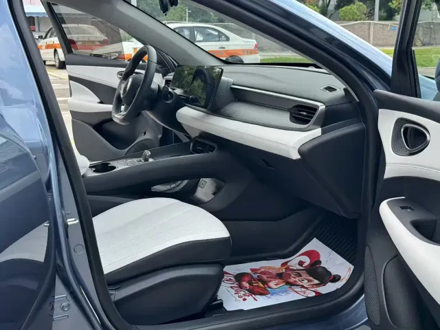 BYD Hai Bao 05 DM-i 2025 DM-i Smart Drive Edition 55KM Luxury — Фото автомобиля 5
