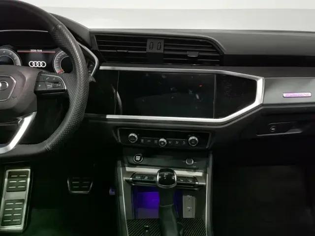 Audi Q3 — Фото автомобиля 12
