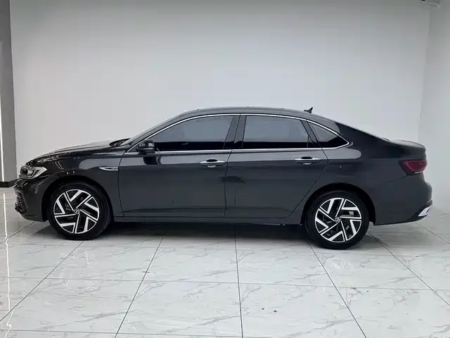 Volkswagen Sagitar — Фото автомобиля 2