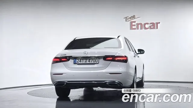 Mercedes-Benz E-Class W213 — Фото автомобиля 4