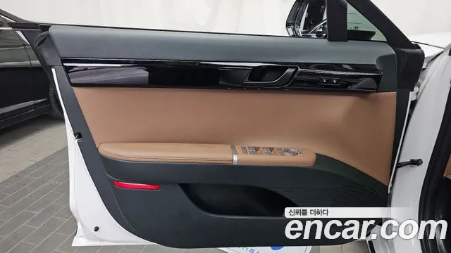 Hyundai Grandeur GN7 — Фото автомобиля 13