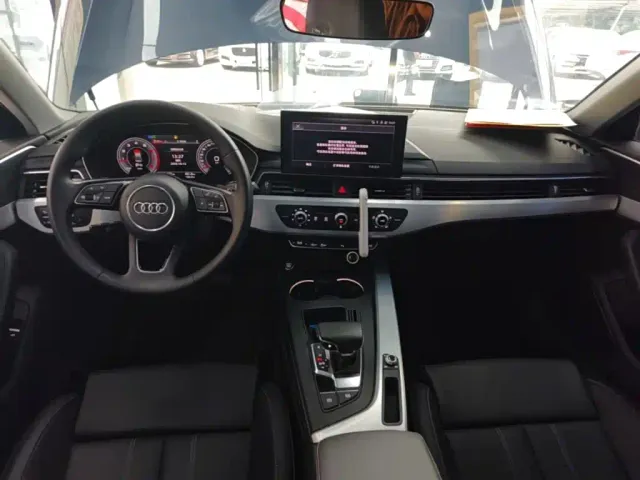 Audi A4L — Фото автомобиля 9