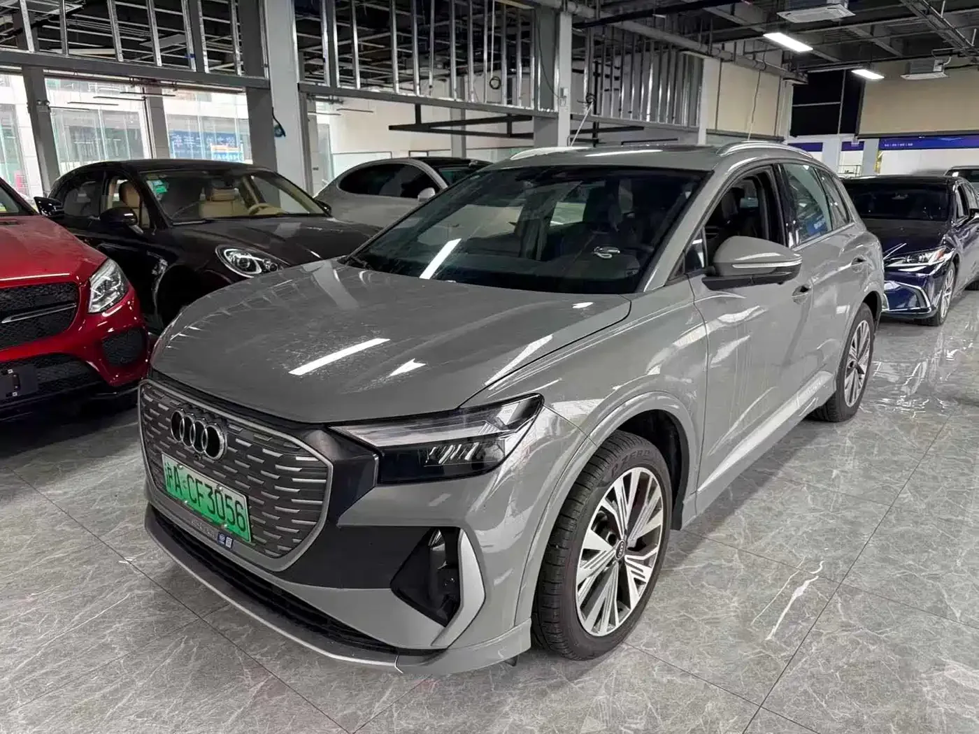 Фотография автомобиля — Audi Q4 e-tron