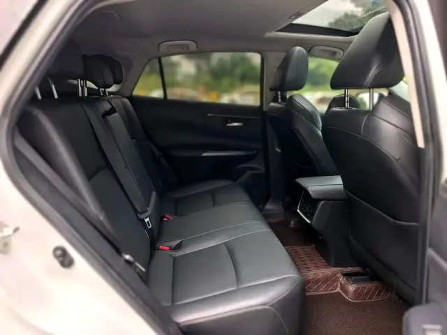 Toyota Venza — Фото автомобиля 15