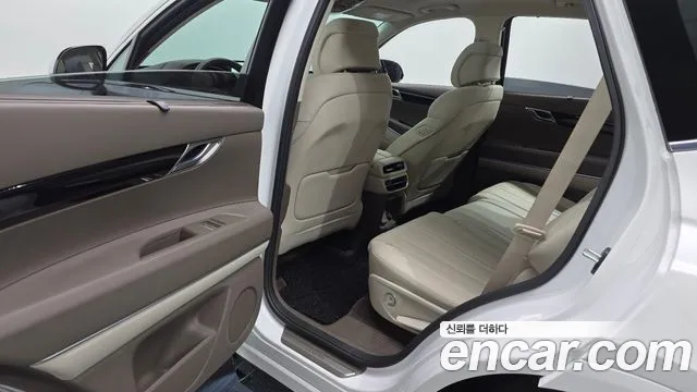 Genesis GV80 — Фото автомобиля 17