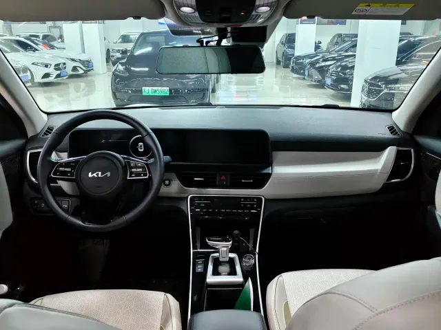 Kia Seltos — Фото автомобиля 9