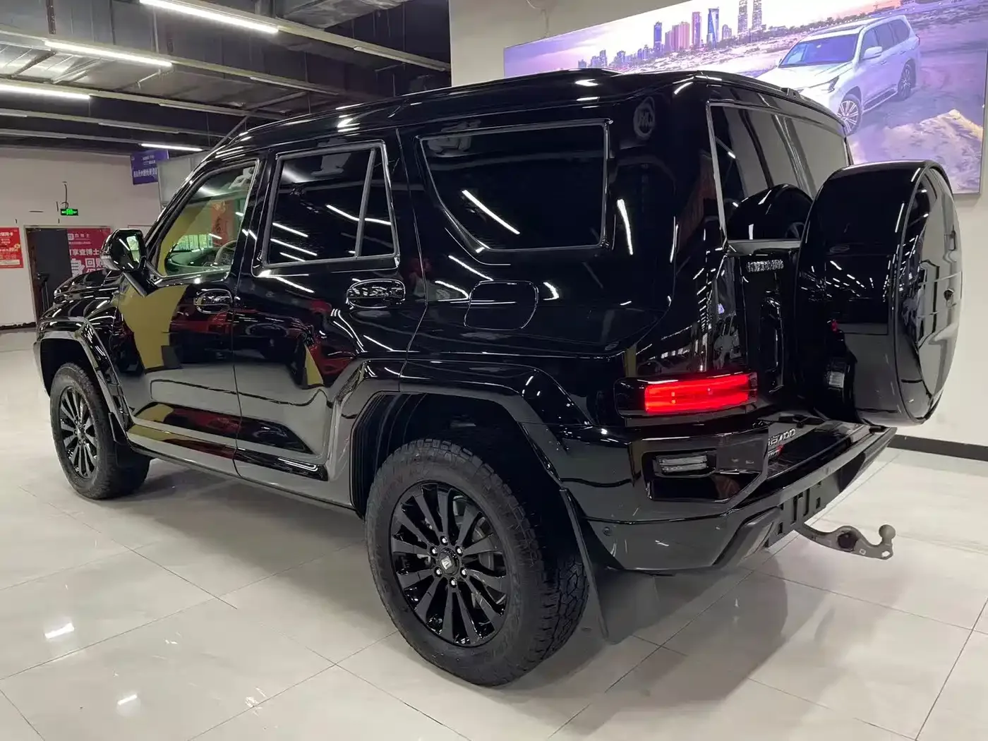 Tank Tank 700 New Energy 2024 Hi4-T Extreme Edition — Фото автомобиля 4
