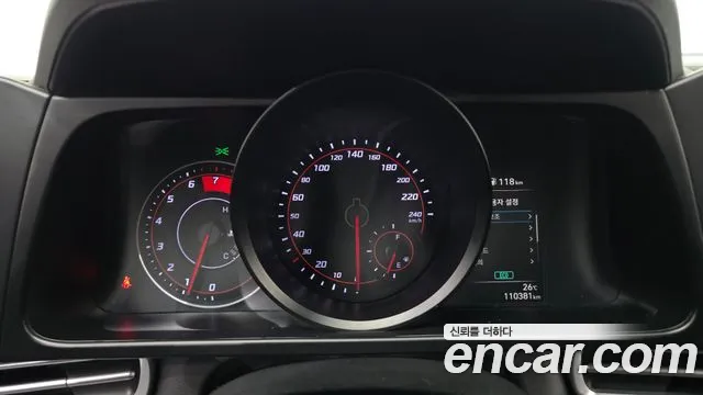 Hyundai AVANTE Avante (CN7) — Фото автомобиля 8