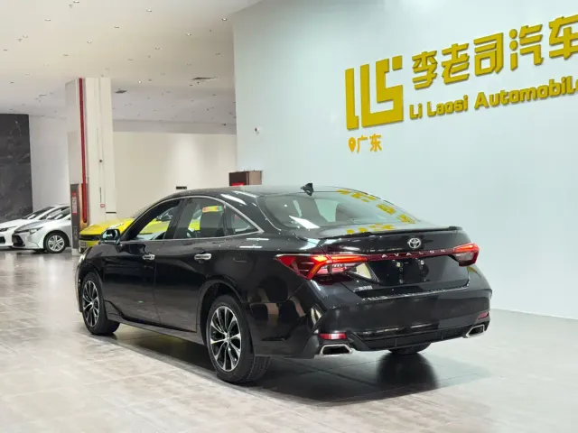 Toyota Avalon — Фото автомобиля 6