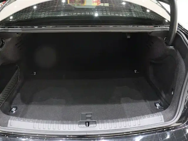 Audi A6L — Фото автомобиля 23