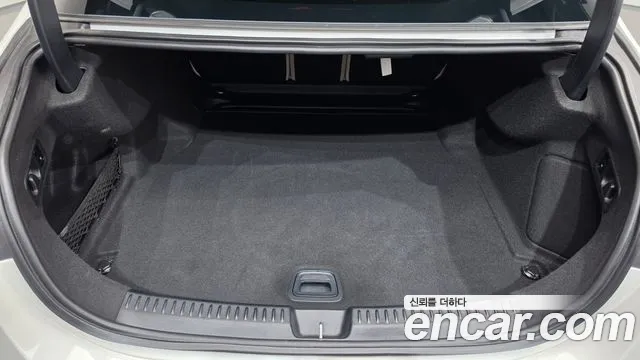 Mercedes-Benz E-Class W214 — Фото автомобиля 26