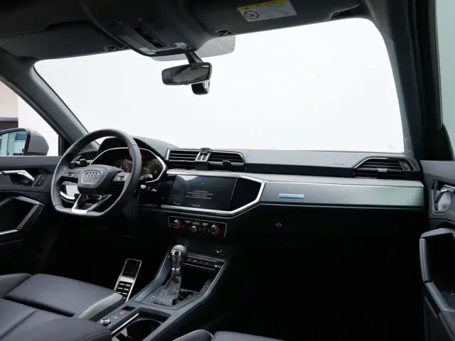 Audi Q3 — Фото автомобиля 8