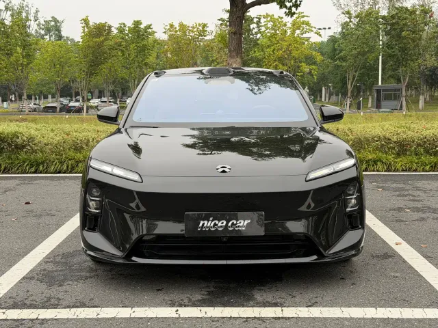 Nio ET5 Touring — Фото автомобиля 2