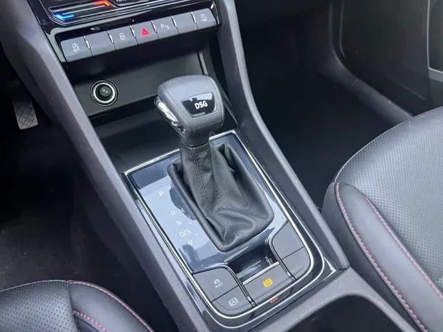 Skoda Karoq — Фото автомобиля 11