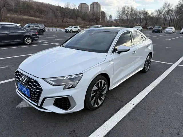 Фотография автомобиля — Audi A3
