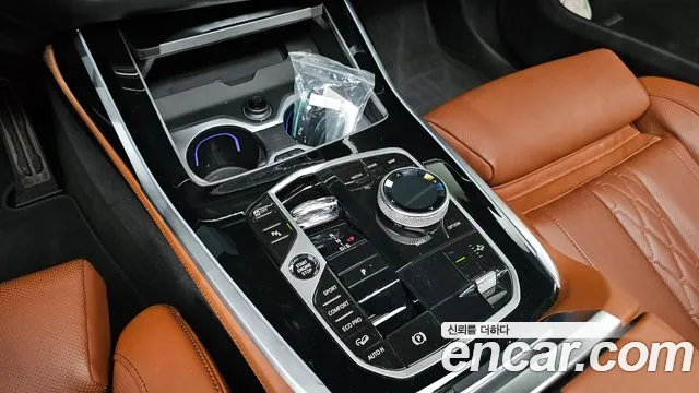 BMW X7 — Фото автомобиля 2