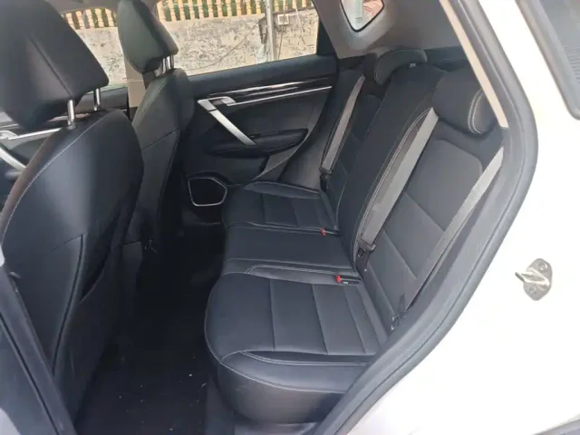 Geely Binyue — Фото автомобиля 16