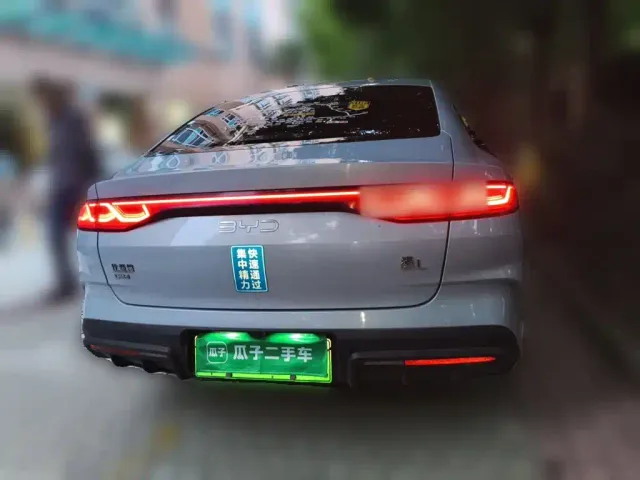 BYD Qin L — Фото автомобиля 5