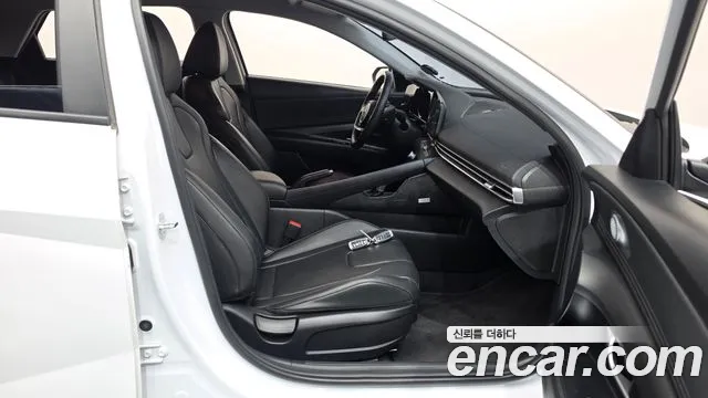 Hyundai Avante — Фото автомобиля 16