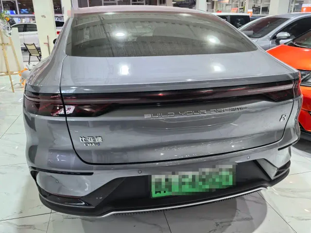 BYD Han 2023 DM-i Champion Edition 200KM Flagship — Фото автомобиля 5