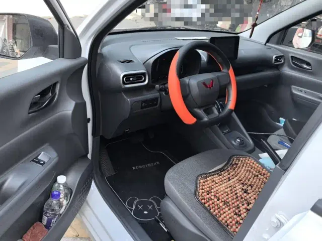 Wuling Hongguang — Фото автомобиля 17