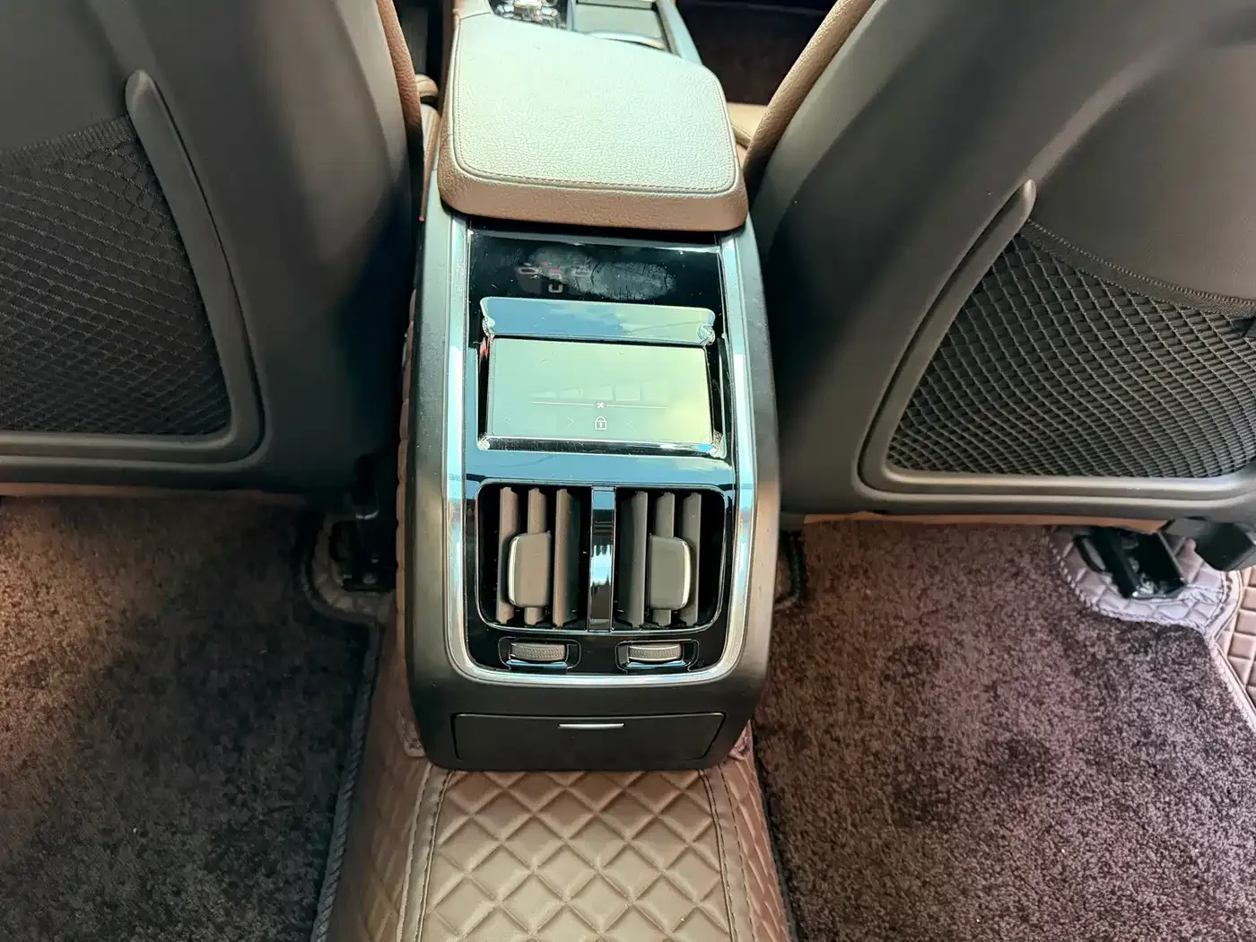 Volvo Volvo S90 2022 B5 Zhiyuan Luxury Edition — Фото автомобиля 17