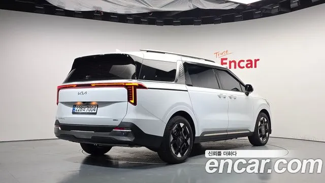 Kia Carnival 4th Gen — Фото автомобиля 2