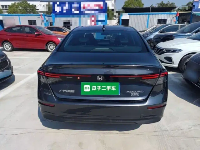 Honda Accord — Фото автомобиля 5