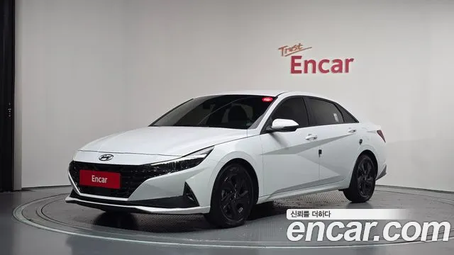 Фотография автомобиля — Hyundai Avante CN7
