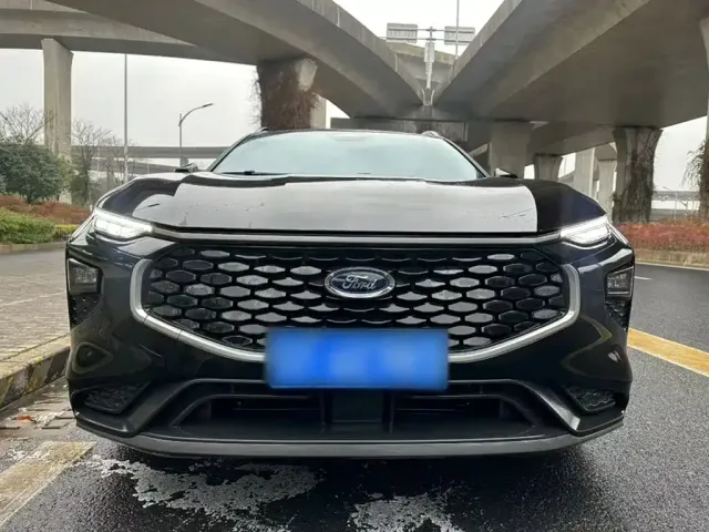 Ford Mondeo — Фото автомобиля 21