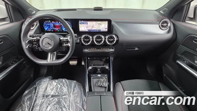Mercedes-Benz EQA — Фото автомобиля 7