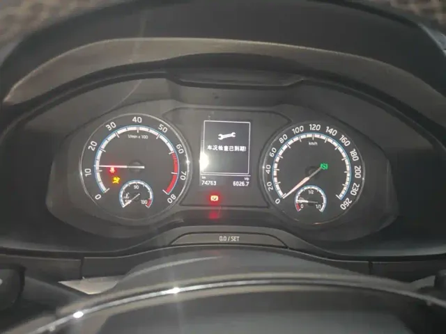 Škoda Karoq 2022 TSI280 Luxury — Фото автомобиля 11