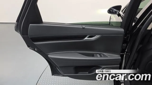 Genesis G80 RG3 — Фото автомобиля 14