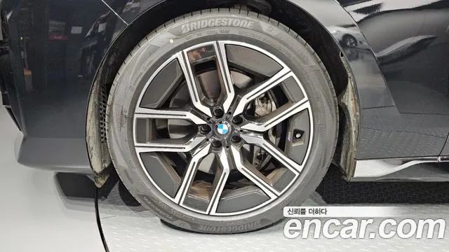 BMW 7-Series 7 серия (G70) 740i xDrive M Sport Limited — Фото автомобиля 5