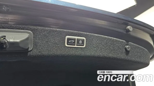 Genesis G80 Бензин 2.5 турбо AWD — Фото автомобиля 18