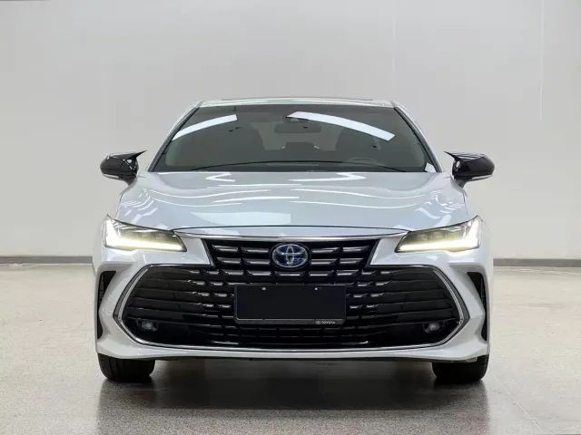 Toyota Avalon — Фото автомобиля 2