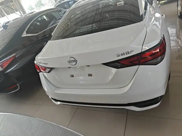 Nissan Sylphy — Фото автомобиля 5