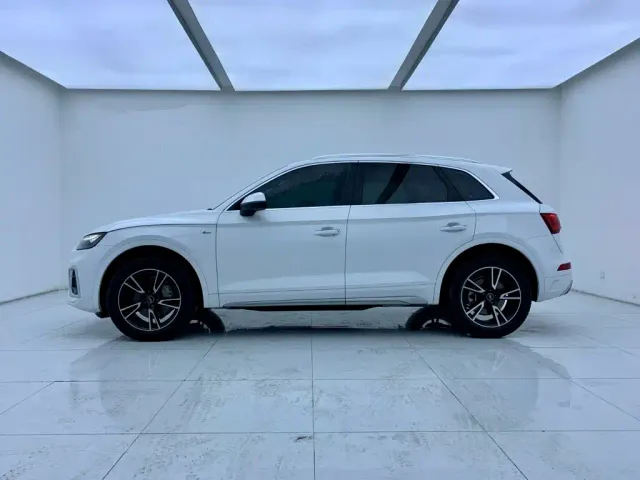Audi Q5L — Фото автомобиля 4