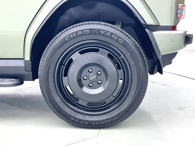 iCAR V23 — Фото автомобиля 8