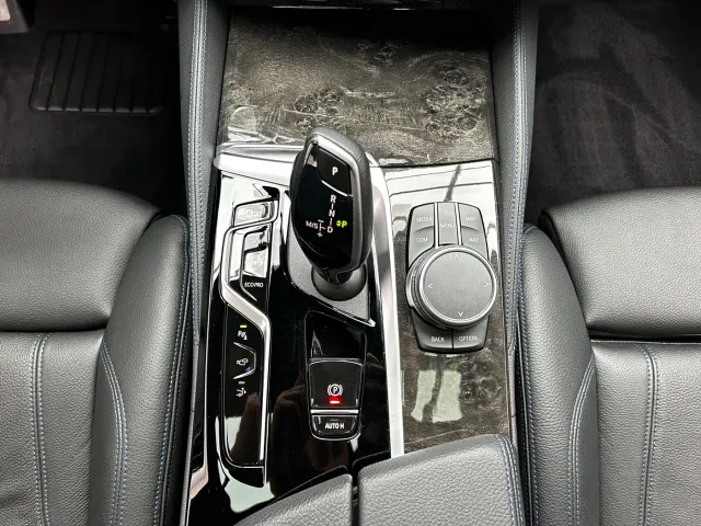 BMW 6 Series Gran Turismo — Фото автомобиля 18