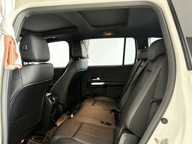Mercedes-Benz GLB-Class — Фото автомобиля 8