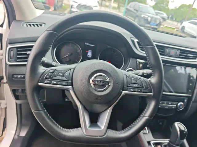 Nissan Qashqai — Фото автомобиля 15