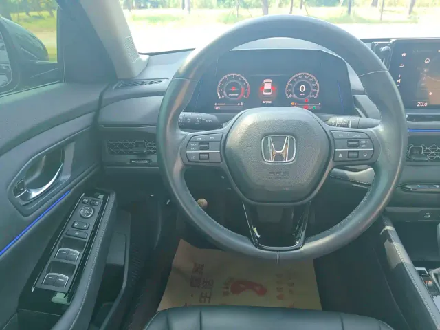 Honda Accord — Фото автомобиля 11