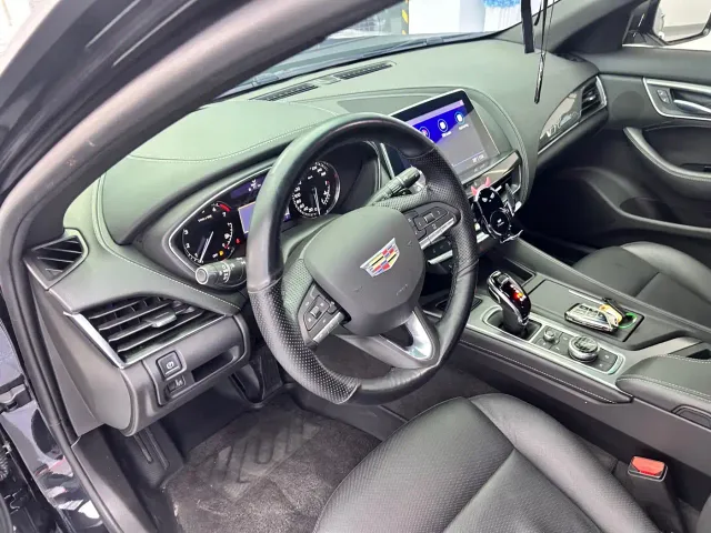 Cadillac CT5 — Фото автомобиля 9