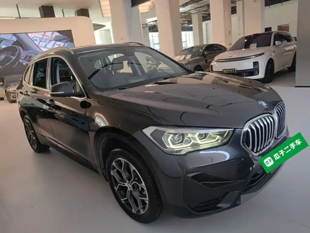 BMW X1 — Фото автомобиля 3