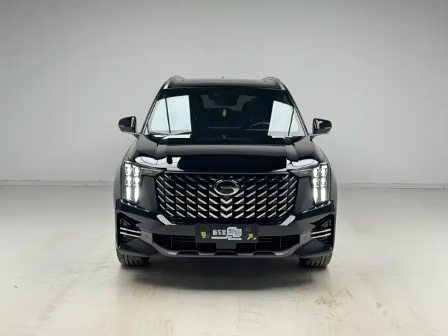 GAC Trumpchi GS8 — Фото автомобиля 2