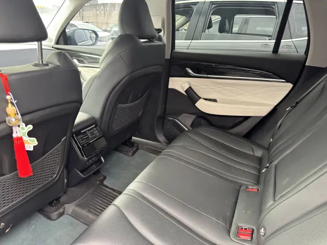 Geely Xingyue L — Фото автомобиля 9
