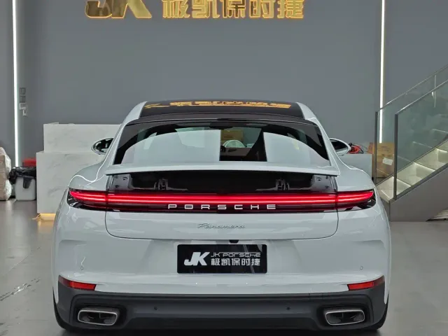 Porsche Panamera — Фото автомобиля 17