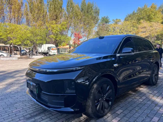 Li Auto L6 — Фото автомобиля 3