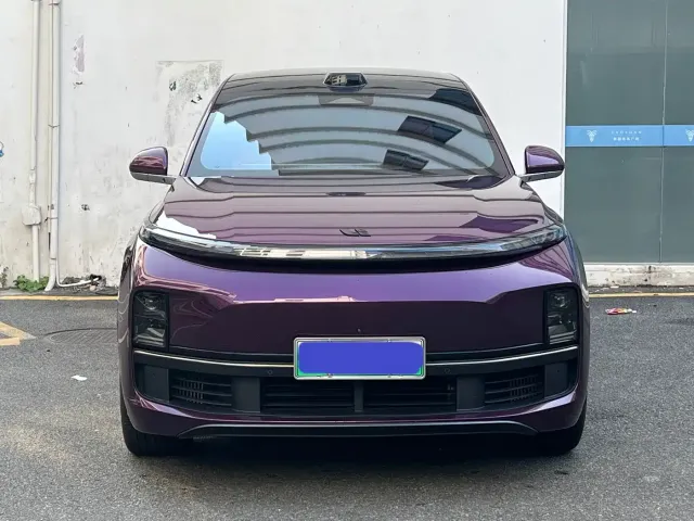 Li Auto L9 — Фото автомобиля 2